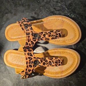 Blowfish size 7.5 cheetah print sandals